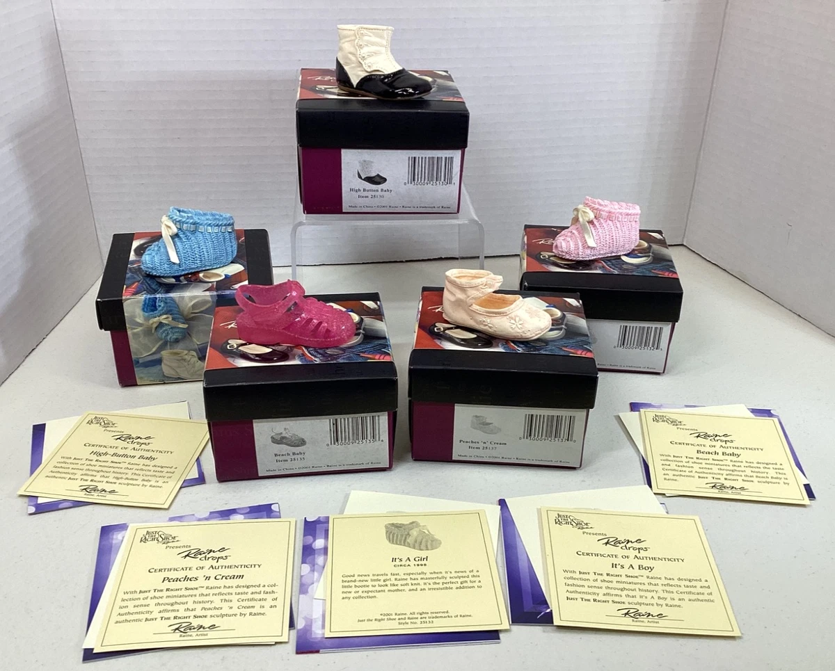 Preços baixos em Just The Right shoe Willitts Esculturas e