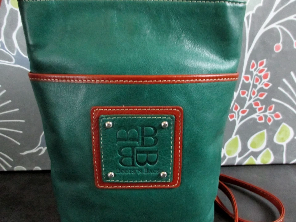 Boots' N Bags Made in Colombia Green Leather Crossbody Bag Small Purse - Image 2 of 4