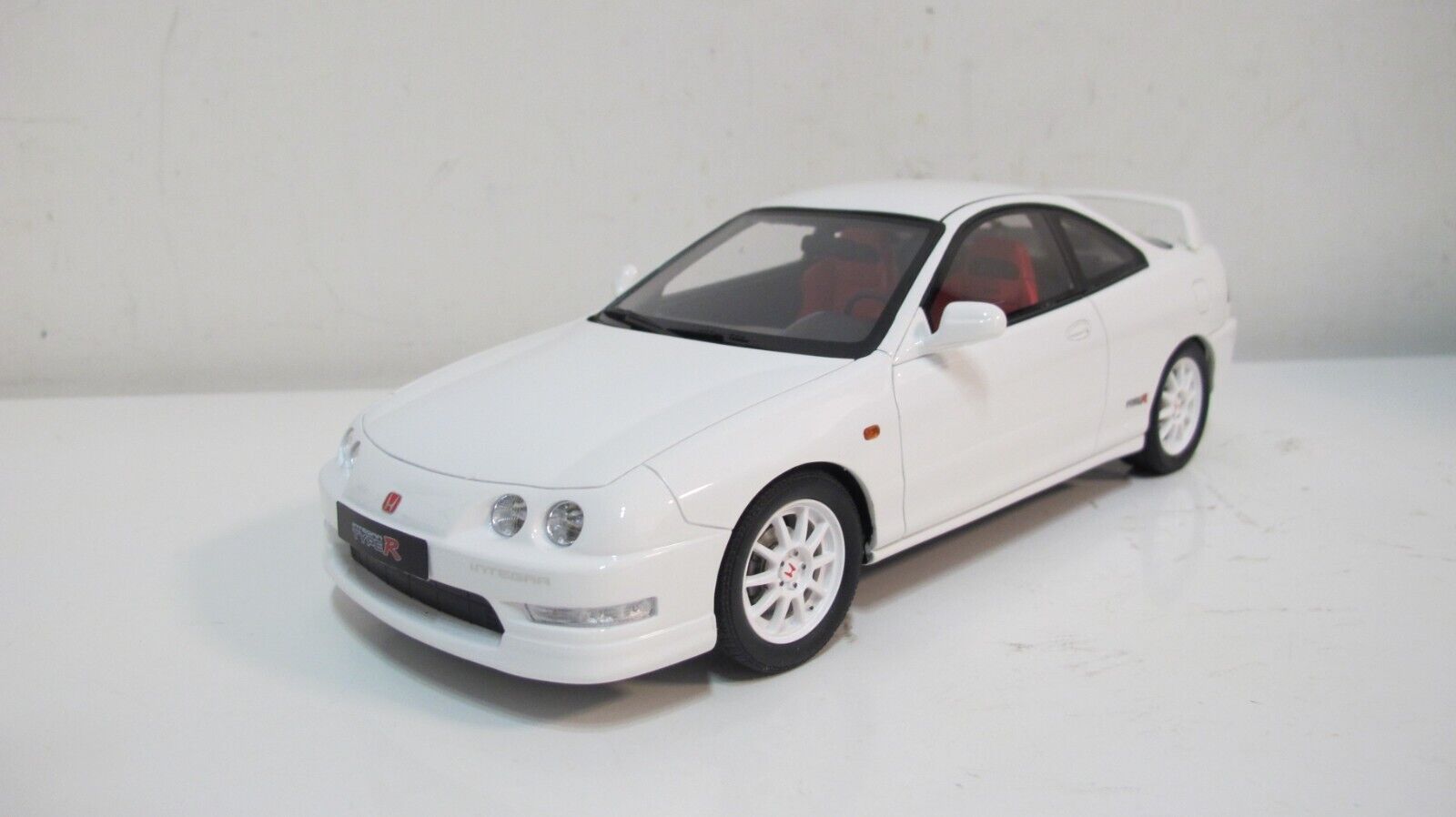 Schadelijk Luchtpost zwaard 1:18 OTTOMOBILE HONDA ACURA INTEGRA TYPE-R DC2 WHITE LHD OT974 RESIN CARS |  eBay