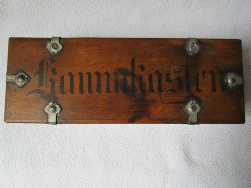Kammkasten sehr alte Holzdose mit Scharnierdeckel 23,5x8,5x6cm mit Schloß Rar! - Picture 2 of 12