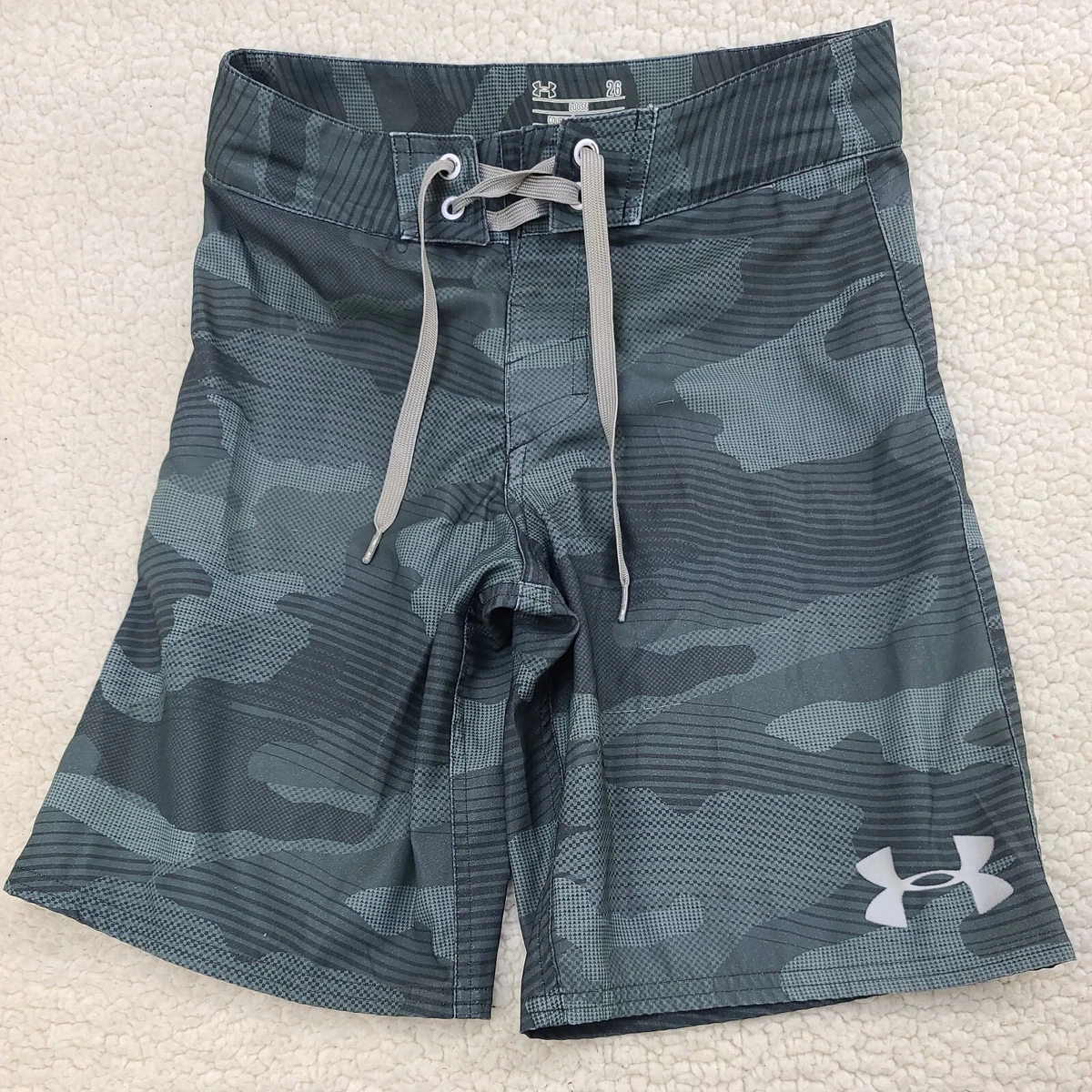 Under Armour Mens Gray Camo Board Shorts SZ 26. Heat Gear Swim