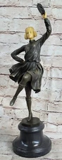 Art Nouveau Great Detail Bronze and Decorative Sculpture Marble Base Figurine 