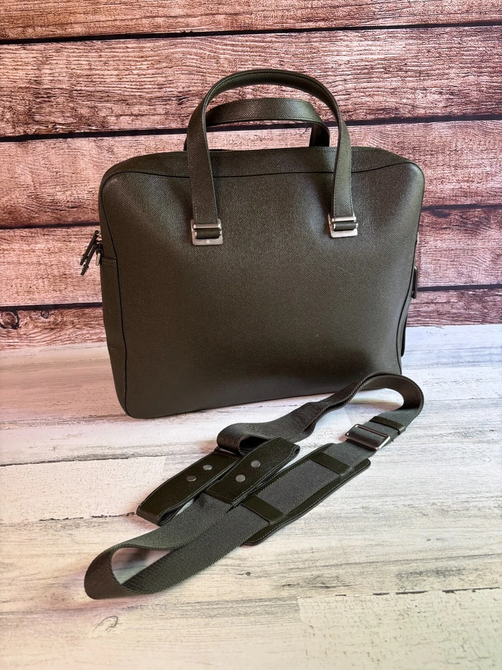 Bolso mensajero de cuero Dunhill Foto 2 de 4