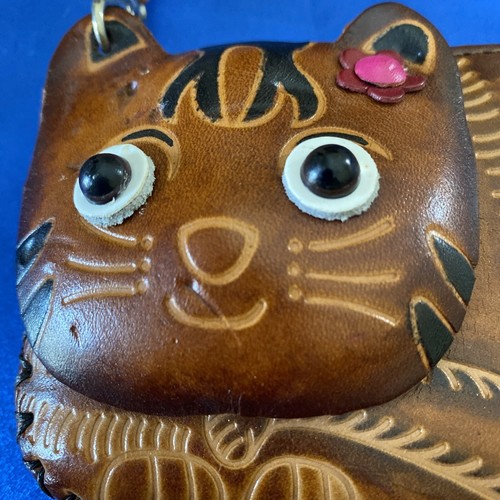 Cat Wallet/ Purse For Girls / Woman’s Genuine Leather EUC - Picture 2 of 9