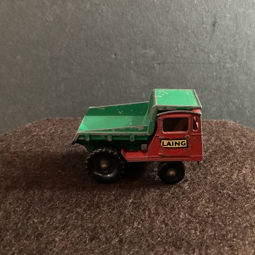 Matchbox Lesney No. 2 Muir-Hill Dumper Truck, Maroon & Green - Laing, GPW - Picture 5 of 17