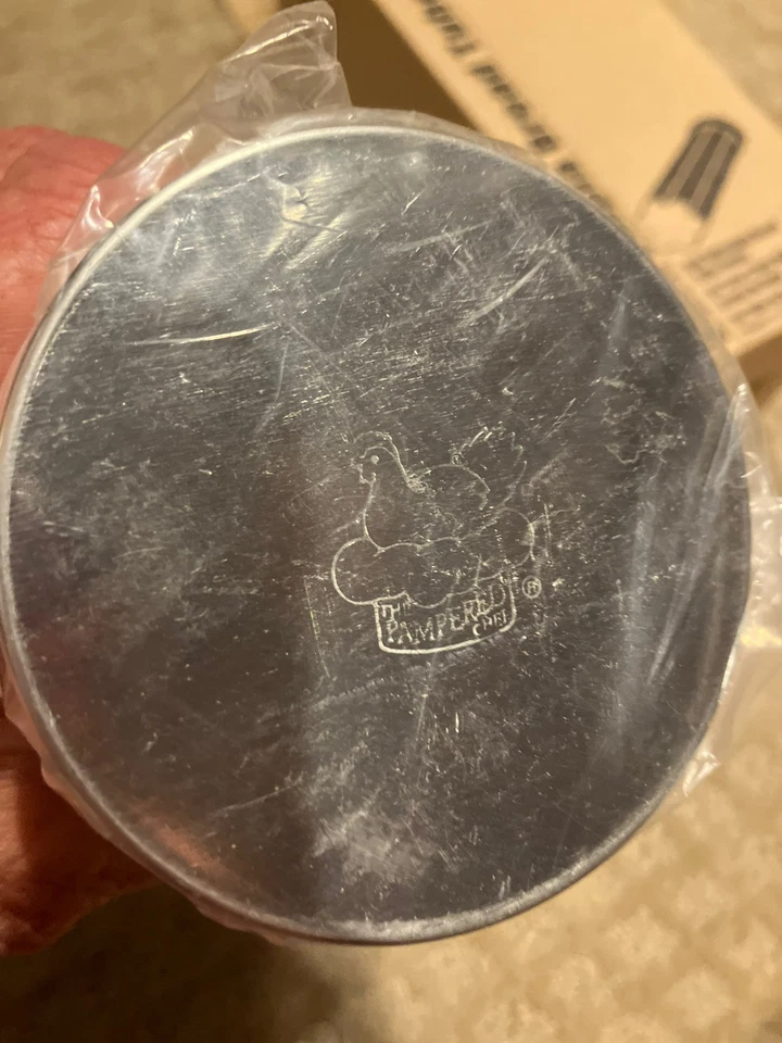 NEW in Box Pampered Chef Bread Tube Flower 1550 - Image 2 of 4