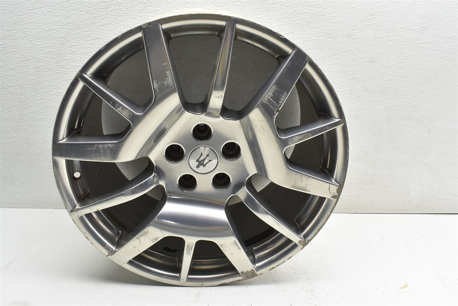 2008-2019 Maserati GranTurismo Factory Wheel Rim 10.5Jx20 OEM 08-19