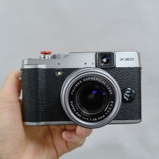 FUJIFILM Fuji X Series X20 12.0MP Digital F2.0-2.8 lens Camera 4x optical zoom