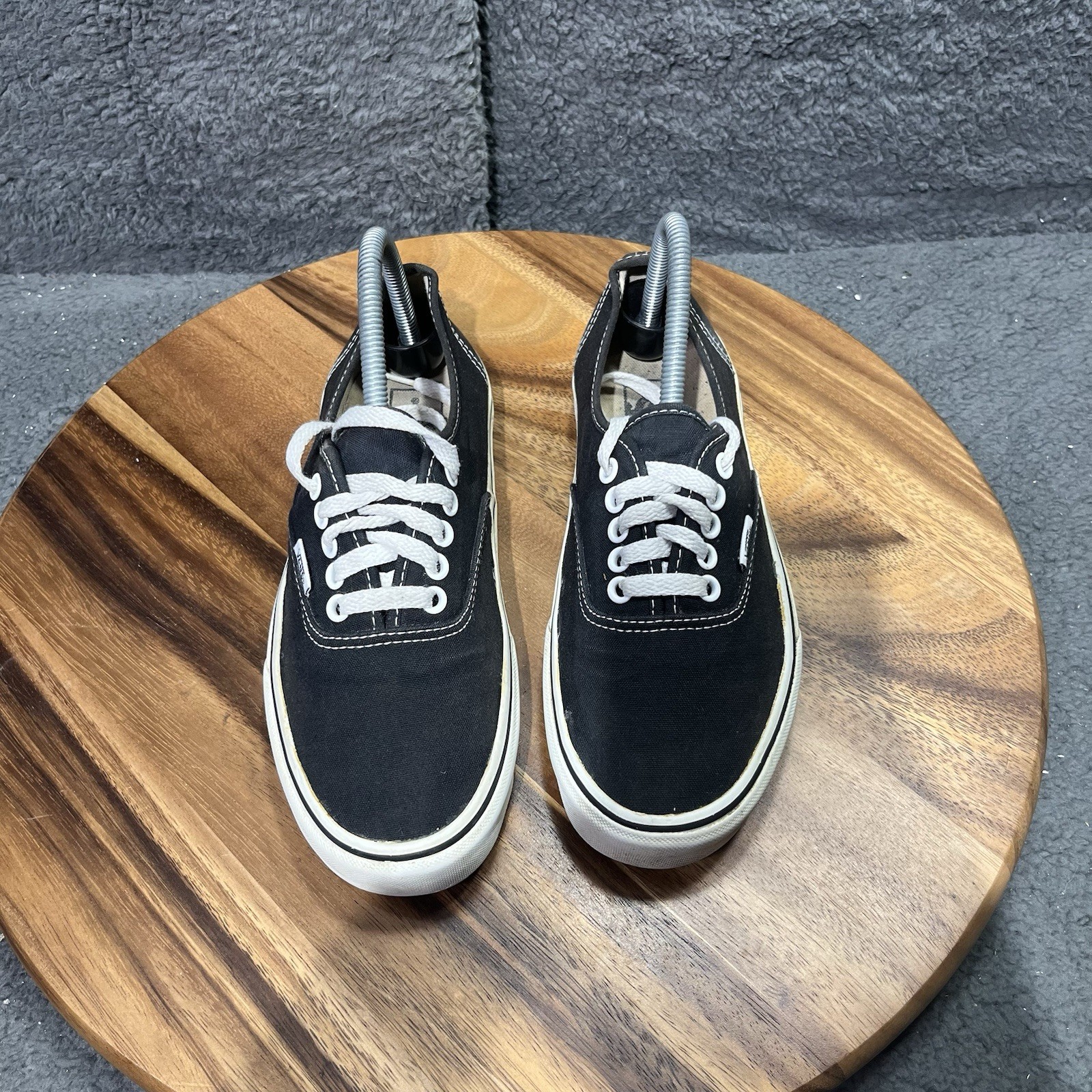 Vans Lace Up Black White Skate Shoes Mens Size 7 Women’s 8.5 Gum Sole TB4R thumbnail 13