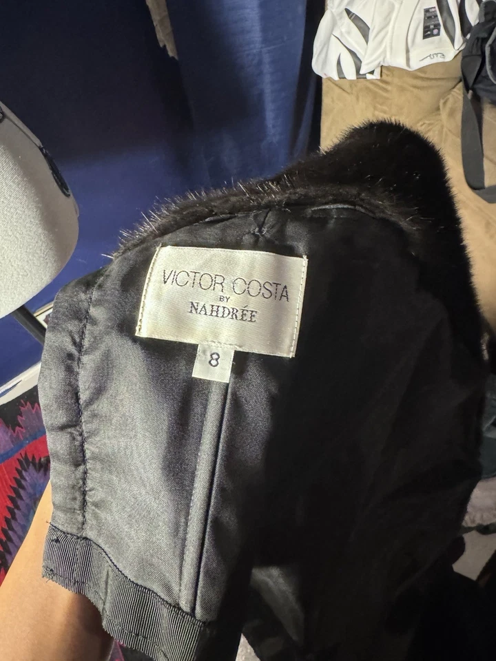 Vestido vintage de satén Y2K Victor Costa con ribete de piel de visón 8 Foto 3 de 4