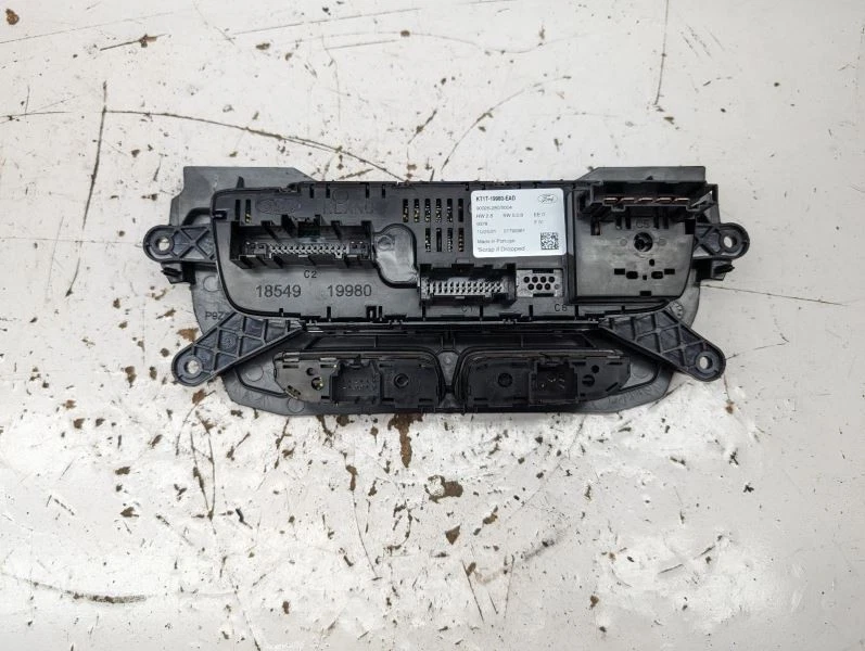 Ford Transit Connect 2022 Temperature Control 750931 - Image 2 of 4