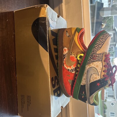 Size 10 - Nike SB Dunk Low What The Dunk 2007