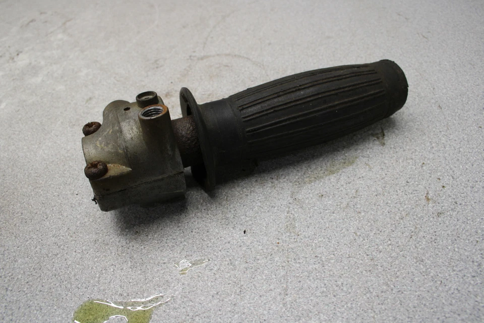 Bridgestone 200 MK II SS 1970 manillar derecho control k1-2644.jc Foto 3 de 4