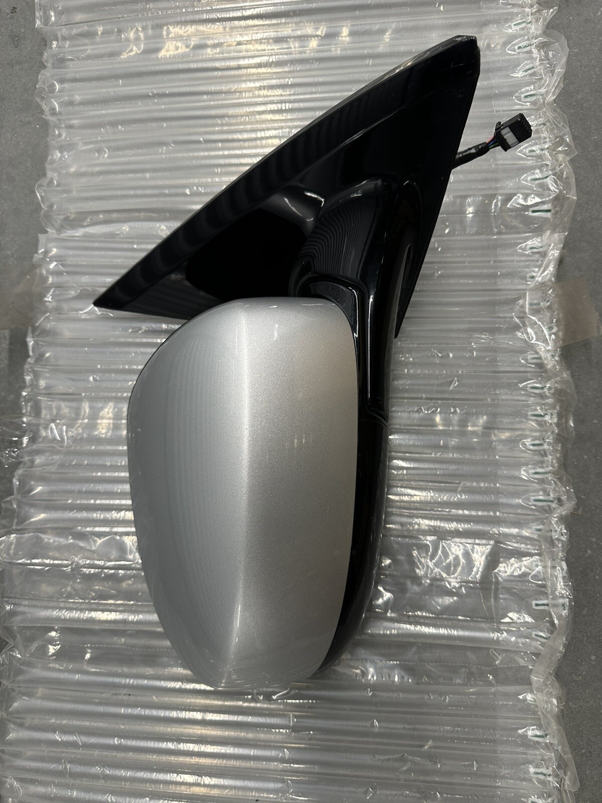 Picture 1 of 4