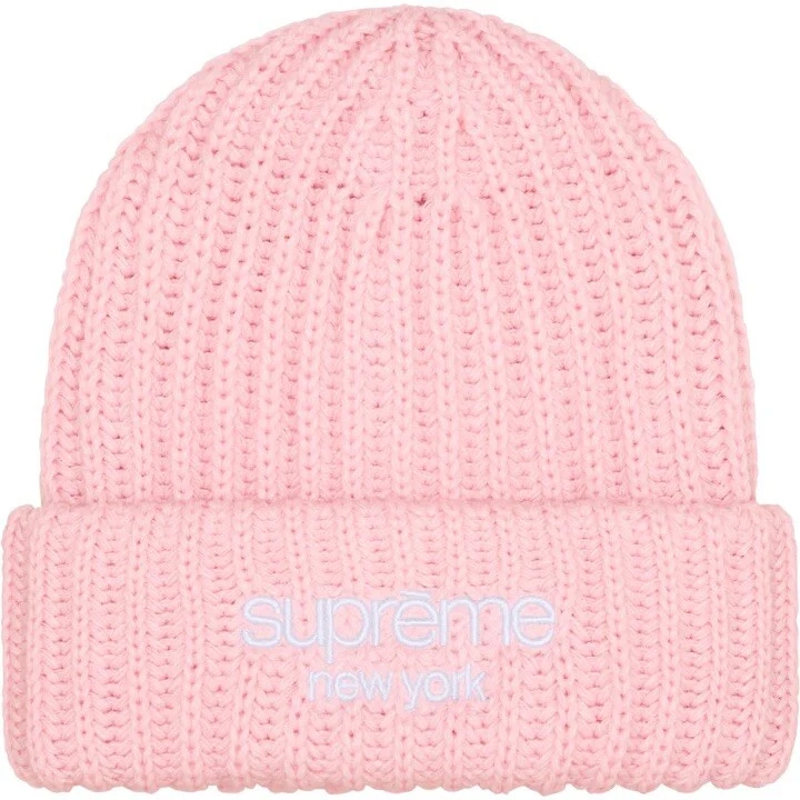 Bonnet volé épais logo Supreme Classic rose EN MAIN