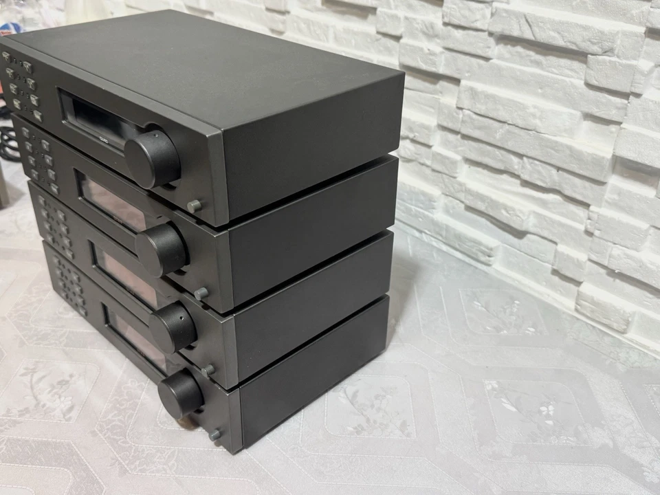 Quad FM4 Radio Tuner gebraucht alle 4 funktionsfähig Preis pro Stück High End - Bild 4 von 4