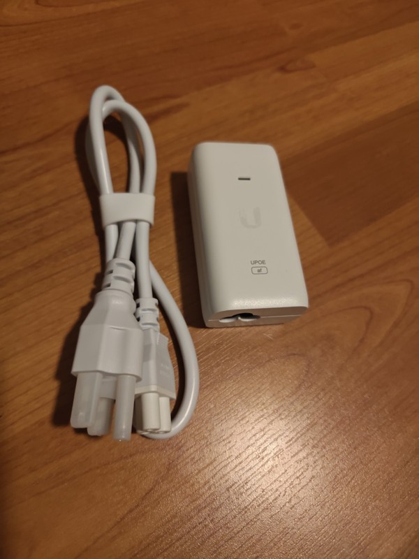 Ubiquiti U-PoE-AF PoE Injector Switching Gigabit Power Supply PSU