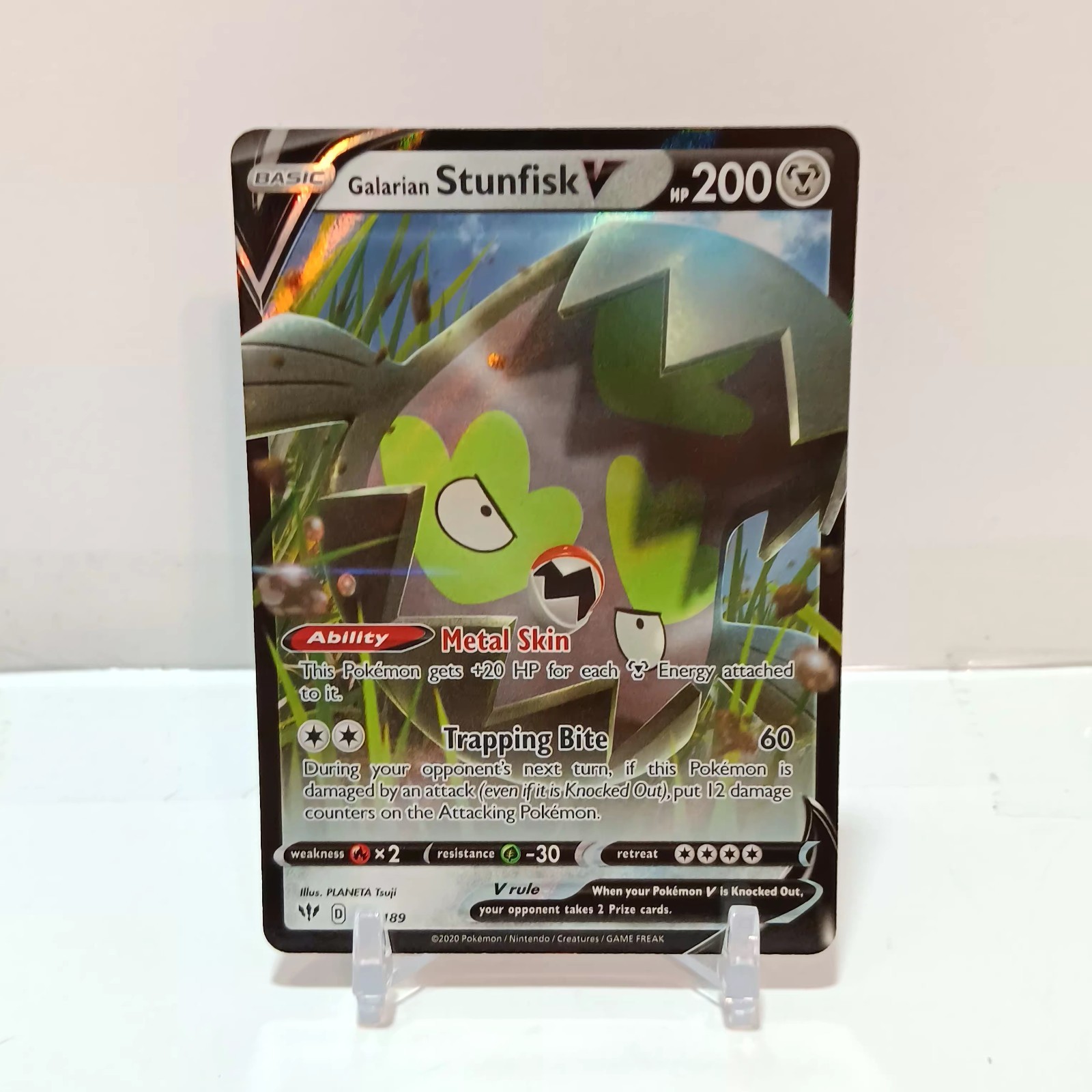 Pokémon Galarian Stunfisk V 128/189 NM Darkness Ablaze