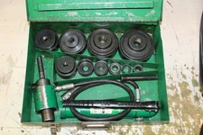 Greenlee 7506 Slug Splitter Hydraulic Knockout Punch Driver Set w/ 767 Hand Pump