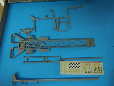 Maquette Revell AerobeeHi H-1814 - Fusée échelle 1/40 - Kit Vintage 1958/1996 Neuf Sous Blister