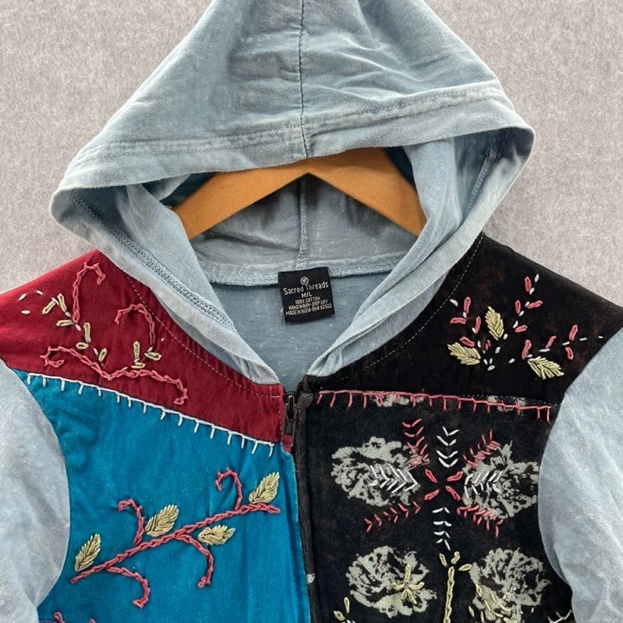 Chaqueta Sacred Threads Mujer M/L Bebé Azul Retazos Bordada Cremallera Completa Capucha Foto 2 de 4