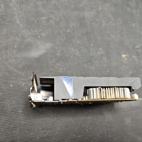 ASUS GTX950 2GB Graphics Card - Used, Working, No Accessories - Picture 12 of 13