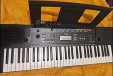 piano keyboard