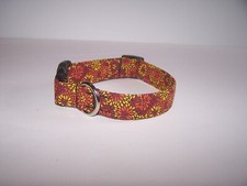 Wet Nose Designs Classic Fall Mums Dog Collar Fall Harvest Tossed Flowers