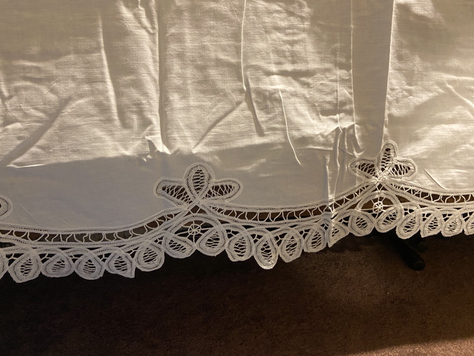 Vtg BATTENBURG LACE Cottage Core TWIN BED Duster Skirt White 13 1/2