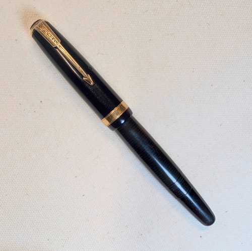 Parker Vacumatic Debutante Füllfederhalter schwarz 14K feine Feder 1946 restauriert