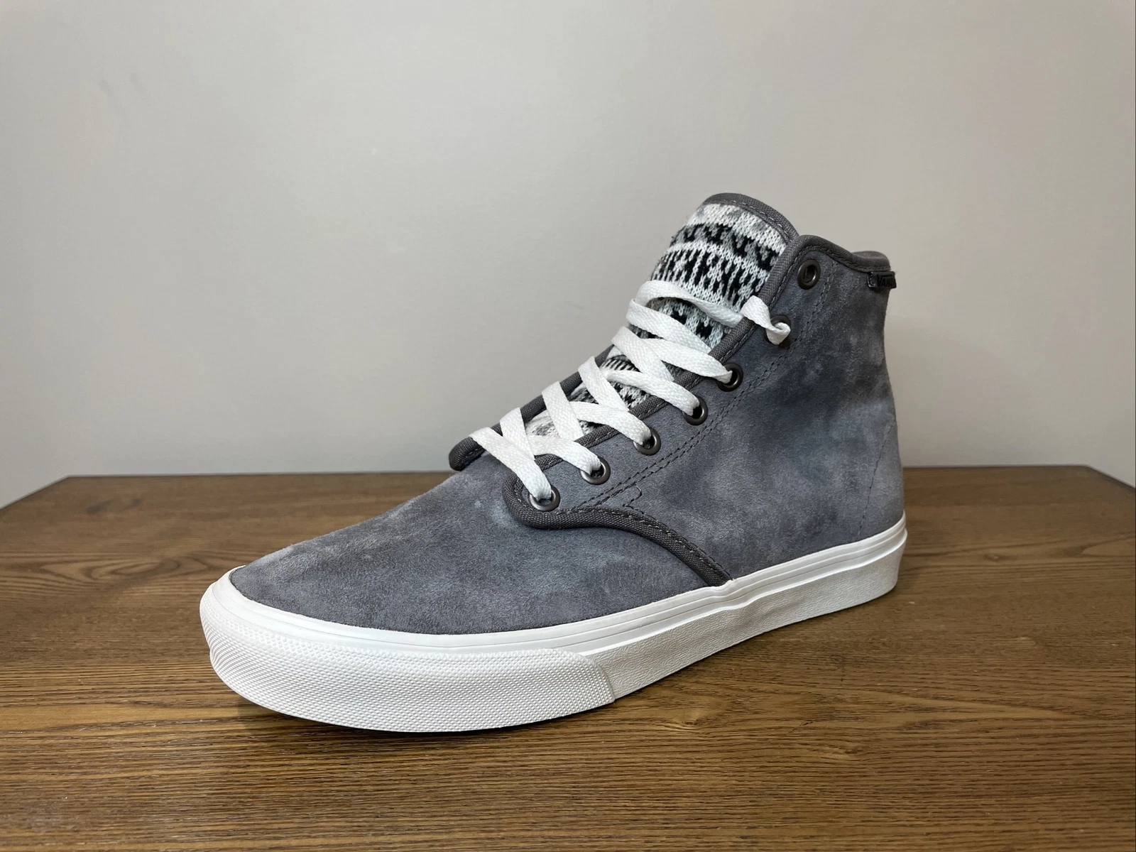 Stivali bassi Vans off the Wall grigi in pelle scamosciata da deserto scarpe basse da donna taglia 7 5