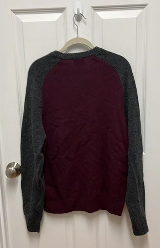 Suéter Para Hombres Preppy Brooks Brothers Dos Tonos Borgoña/Gris Lana de Cordero Cuello Redondo - Imagen 4 de 4