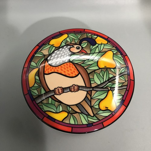 Mikasa Partridge Pear Tree 5" Round Design by Dan Scannell - Multi-Use  - Picture 1 of 9