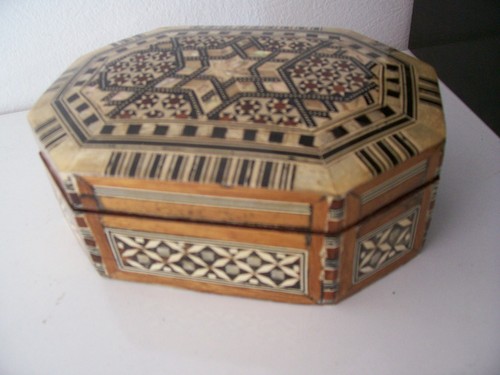 orientalist box. - Picture 3 of 6