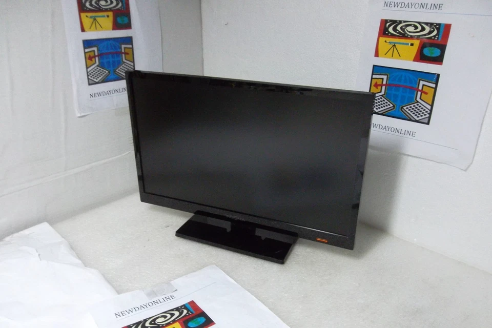 Insignia NS-19E310NA15 19" LED Television HD 720p HDMI RCA Component Coax ATSC - Image 4 of 4