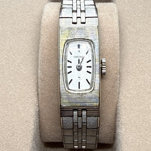 Seiko Vintage Manual Wind Watch 23 Jewels 1520 3341 Japan Working used