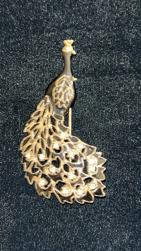 Vintage unsigned EISENBERG Black Enamel and Gold-plate Rhinestone Peacock Brooch