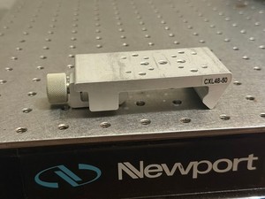 Newport Optical Rail Carrier X48-50 1/4-20 8-32 Thread Very Good Condition