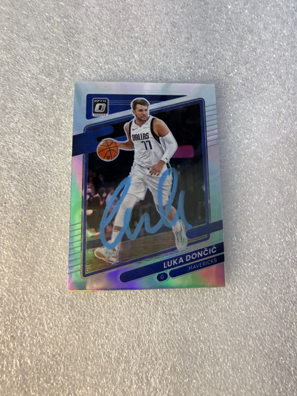 2021-22 Panini Donruss Optic Luka Doncic Auto Signed Autograph IP Mint Condition