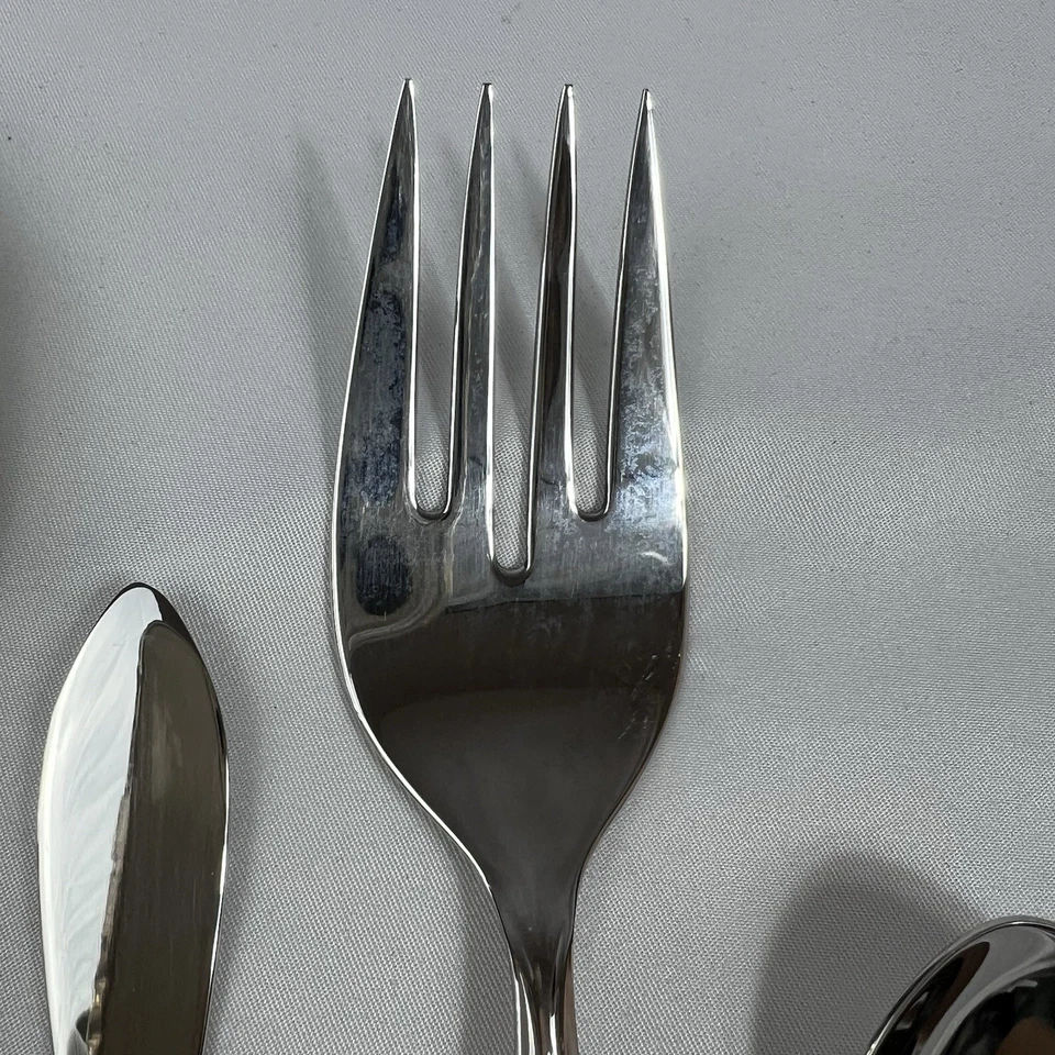 Community Stainless Flatware Set of 6 Mixed Pieces Vintage Silverware Lot - Image 4 of 4