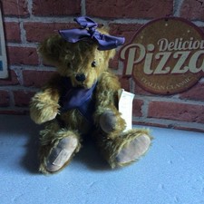Dean’s Bear Barchester, orsacchiotto in mohair della Dean’s Rag Book Company.