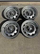 1970-72 Mopar A Body 14x5.5 Rallye Wheels Wcaps Oem 3580056 4center Set Of 4 1970-72 Mopar A Body 14x5.5 Rallye Wheels Wcaps Oem 3580056 4center Set Of 4