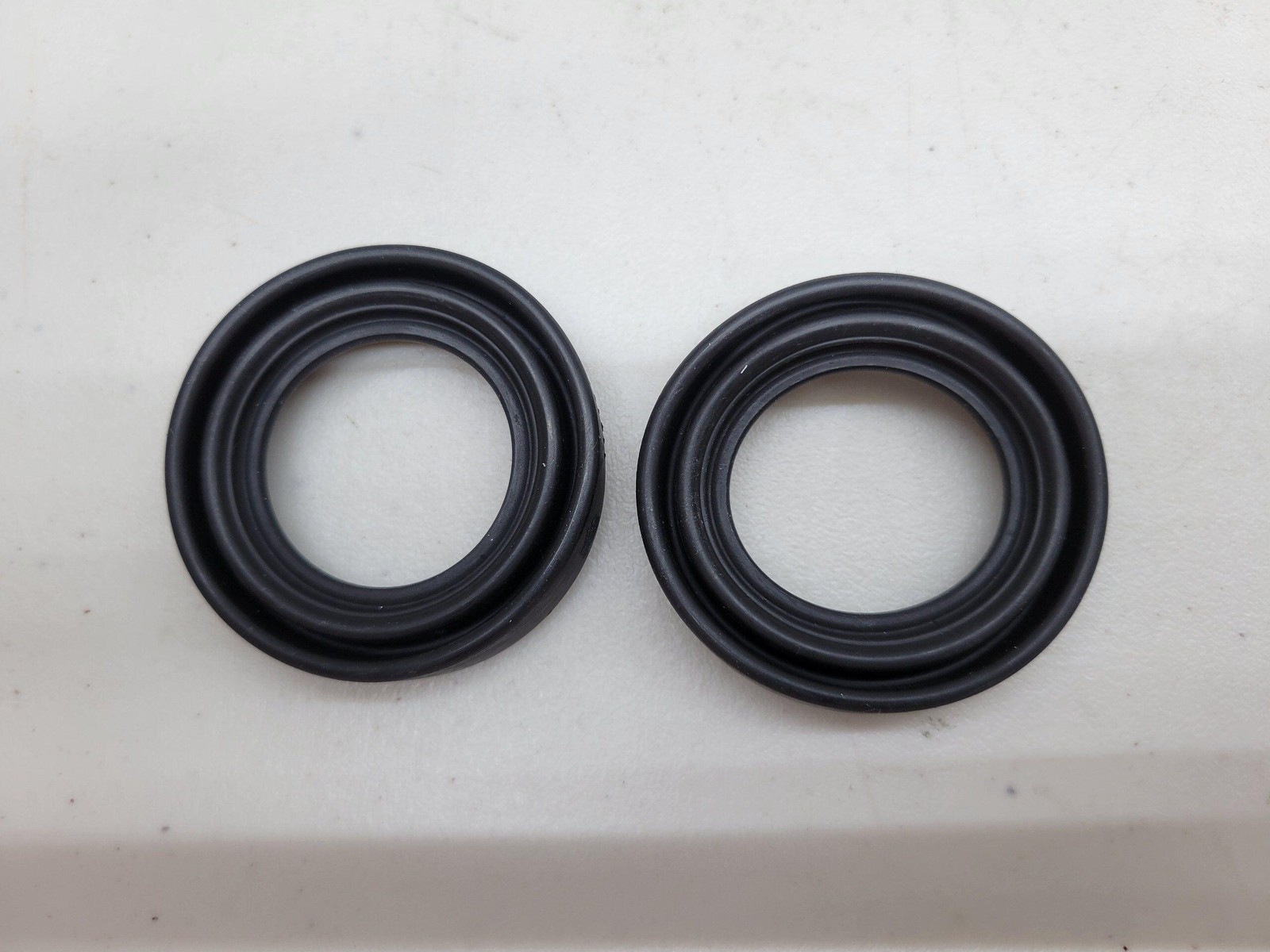 Rolls Royce / Bentley Kit Seals Calipers Front PC29634PA