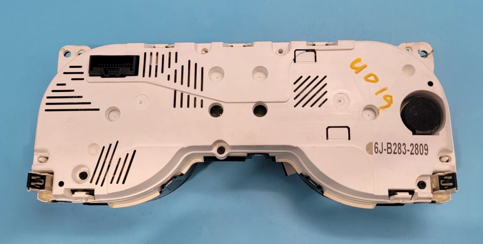 Ford Mustang 2010 cuadro de instrumentos usado P#Ar33-10849-CL Foto 2 de 4