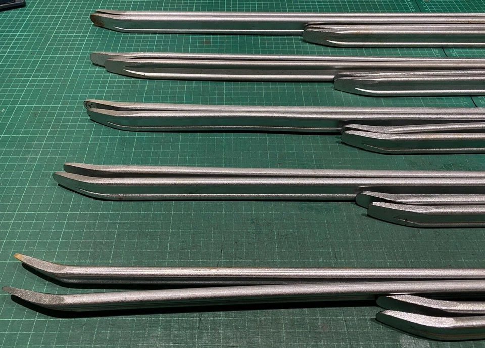 FACTORY SECONDS 4pcs Tyre Levers Heavy Duty Car Tire Repair 2 x 36" 2 x 24" - Image 3 of 4