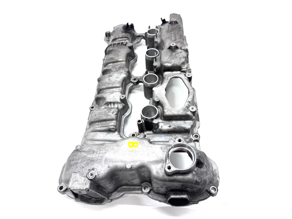 2011-2017 BMW X5M / X6M S63 4.4L ENGINE RIGHT SIDE VALVE COVER OEM - Image 2 of 4