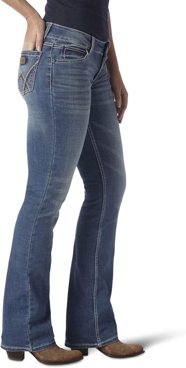 WRANGLER Women's Boot Cut Western Stretch Denim Blue Jeans WRANGLER Women's Boot Cut Western Stretch Denim Blue Jeans