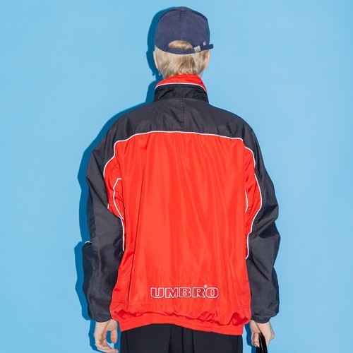 Y2K Vintage Umbro windbreaker track jacket in red / black & white - Picture 3 of 6