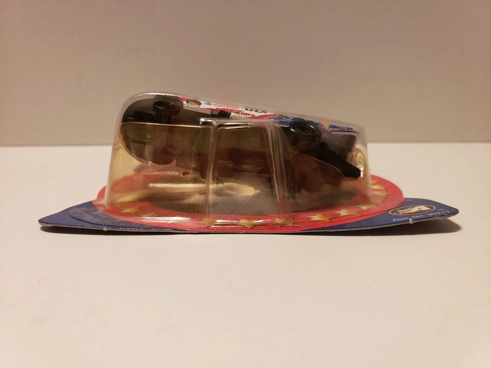 2003 Winner's Circle 1:64 John Force King of the Hill Castrol GTX Funny Car - Image 4 of 4