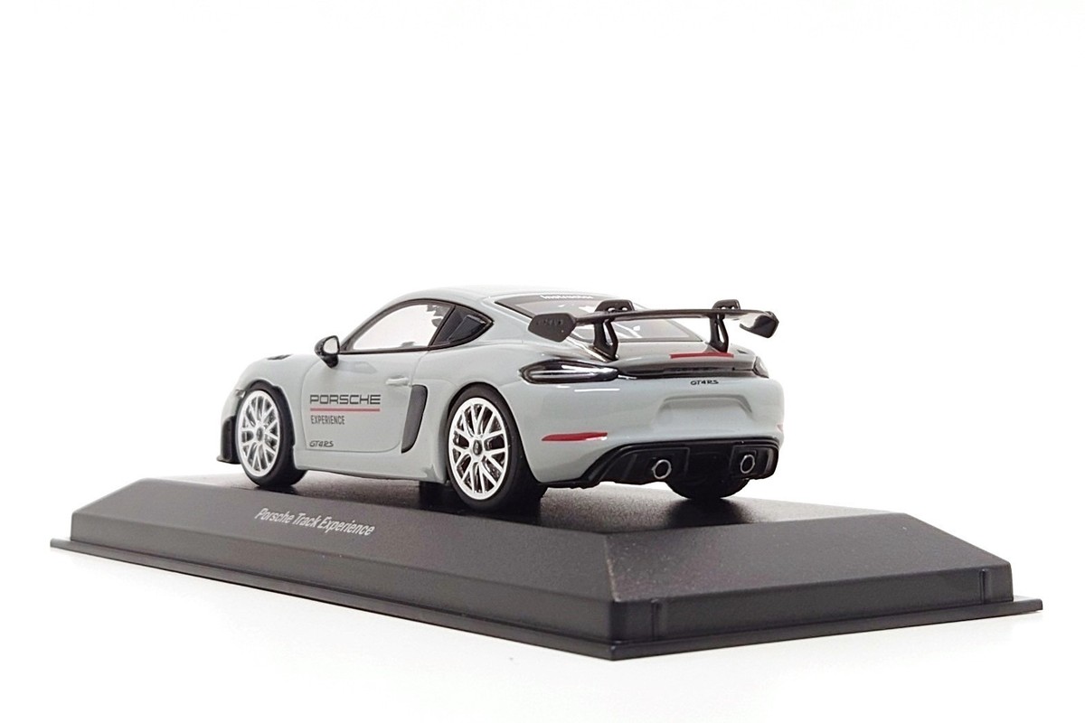 718 Cayman GT4 RS ミニカー シルバー 1/43 Porsche 714 Cayman GT4 RS 982 Artic Grey Model Car by Spark